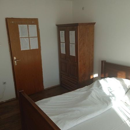 Appartamento Sobe Nevenka Vrnjačka Banja Esterno foto